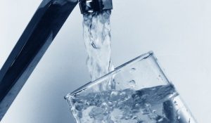 Návrh: Propagace pití kohoutkové vody